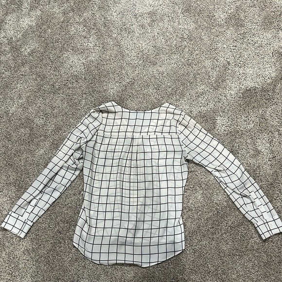 Express long sleeve windowpane blouse - Picture 5 of 6
